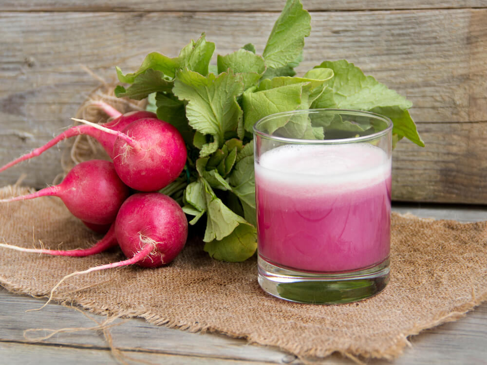 Extrae los metales pesados de tu organismo con jugo de rábano